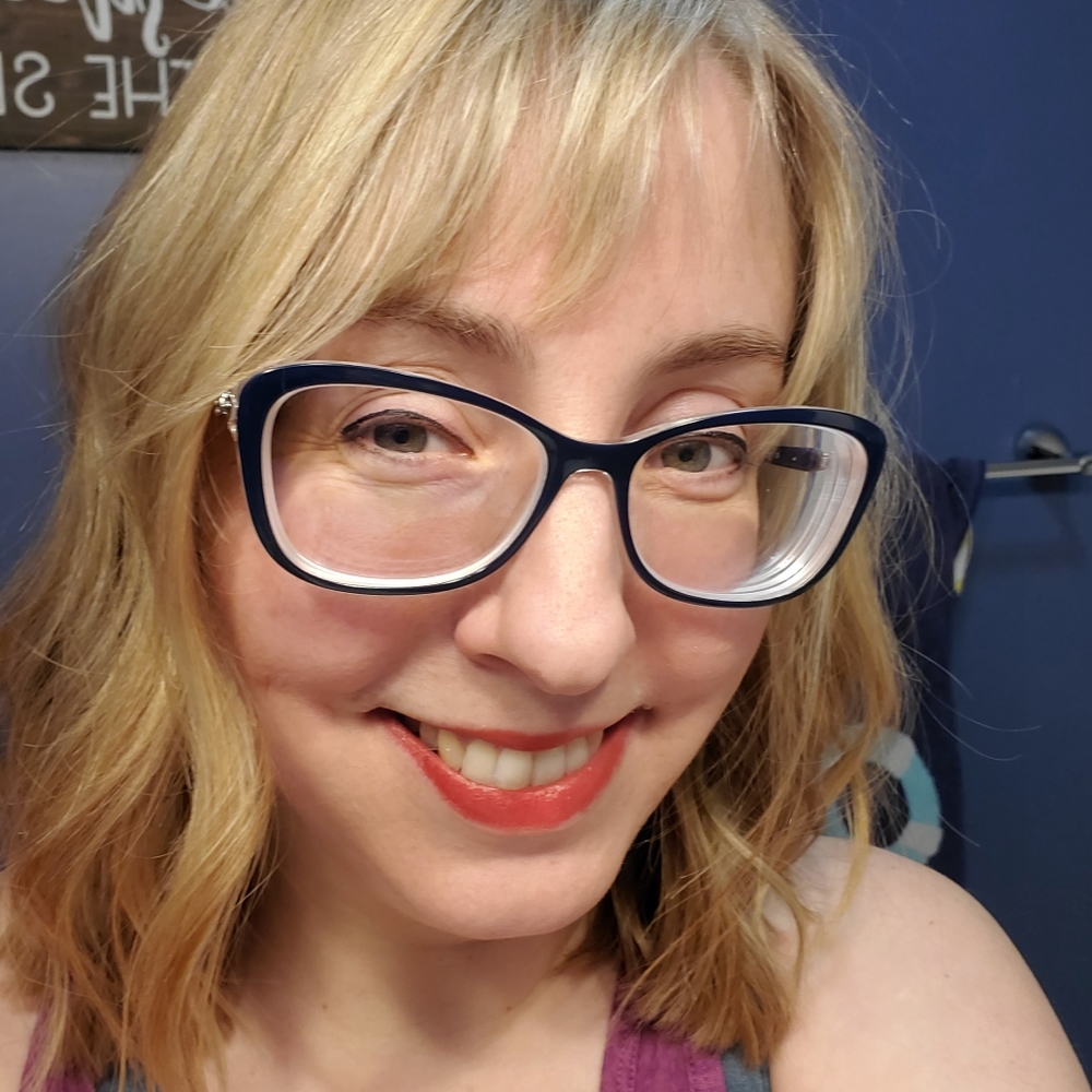 Meet your Posher, Stephanie